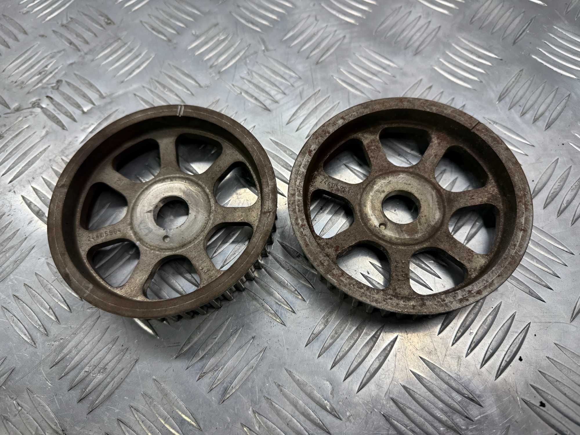 Шестерня распредвала впуск Opel Astra H 1.6 Z16XEP 24405964