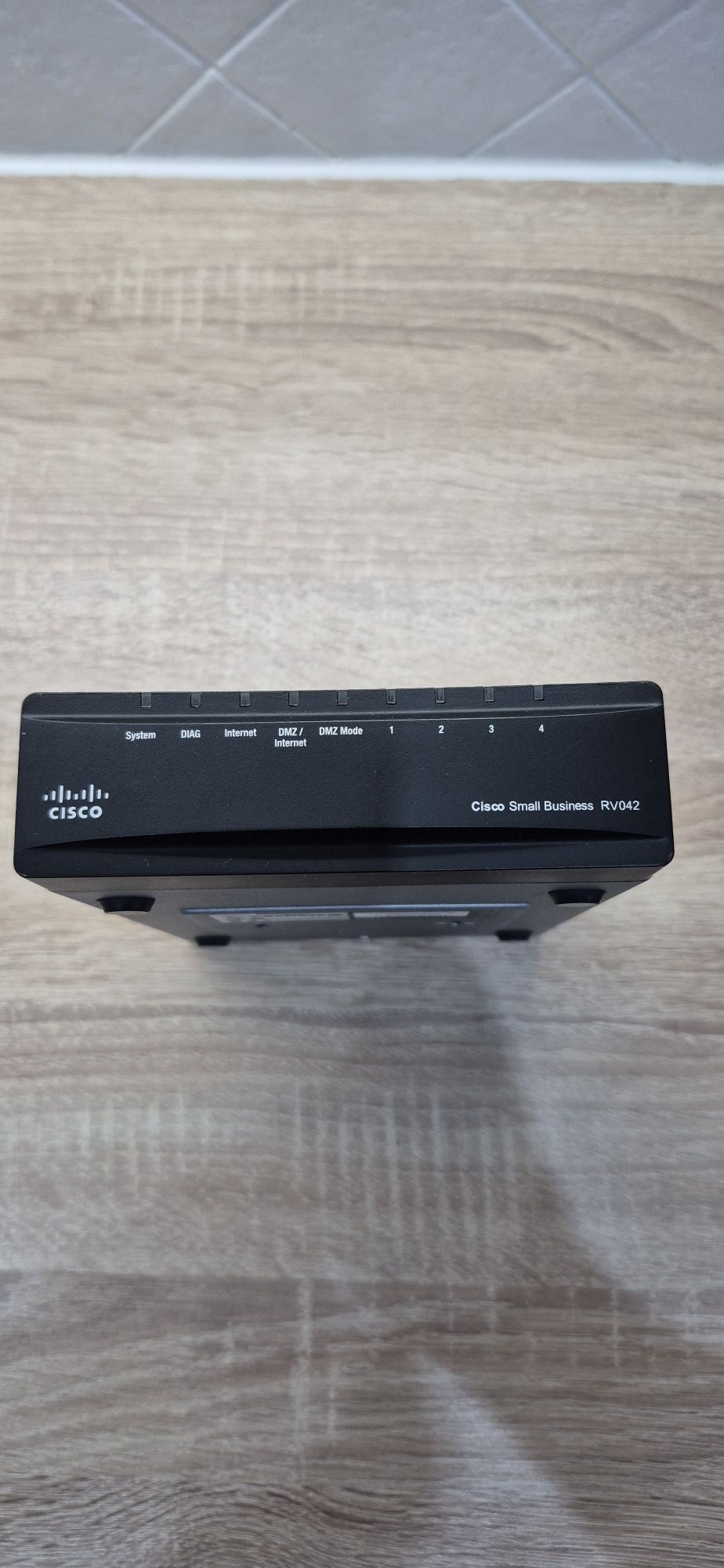 Router Cisco RV042