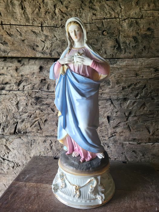 Piękna figurka z porcelany Andenne Maryja Bolesna Matka Boża