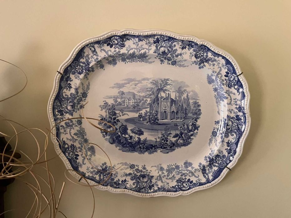 Prato de parede inglês