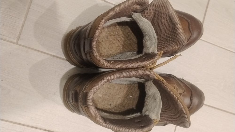 Продаються чоловічі зимові черевики, розмір 45.