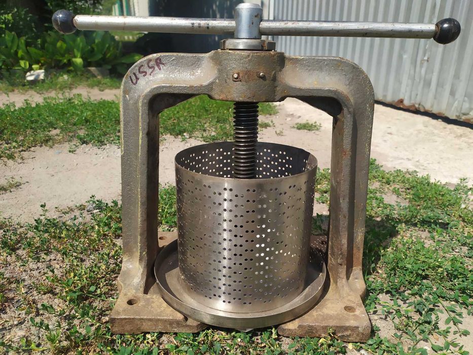 Садовая соковыжималка СССР