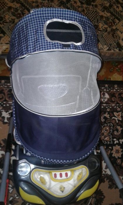 Коляска прогулочная срочно