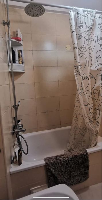 Quarto Solarengo com casa de banho privada em Paco de Arcos