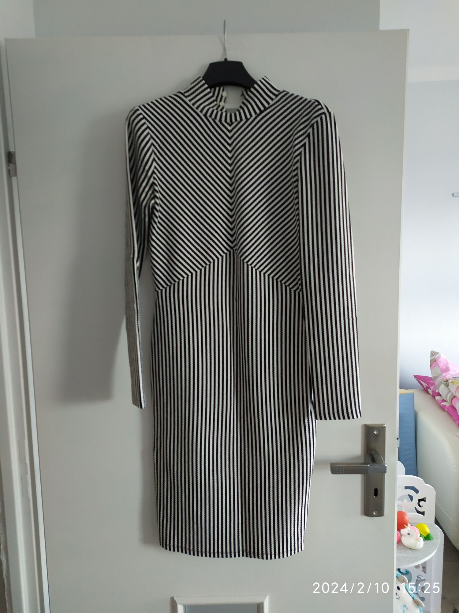 Sukienka w paski H&M MIDI 36