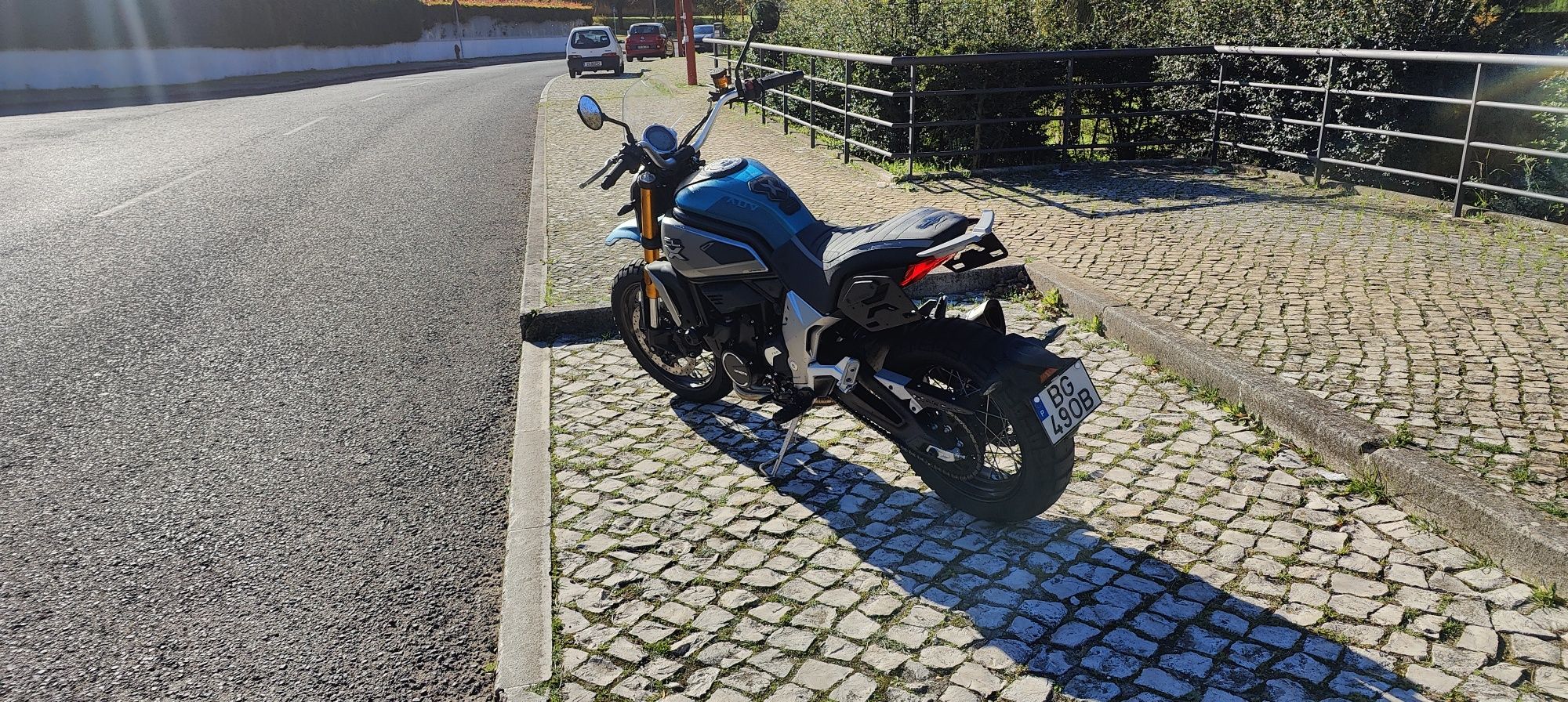 CFMoto CLX 700 ADV ( ano 2024 )