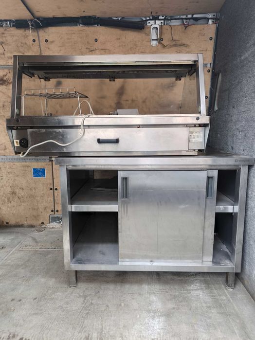 Stół gastronomiczny zabudowany z drzwiami suwanymi Stalgast 110x85x100