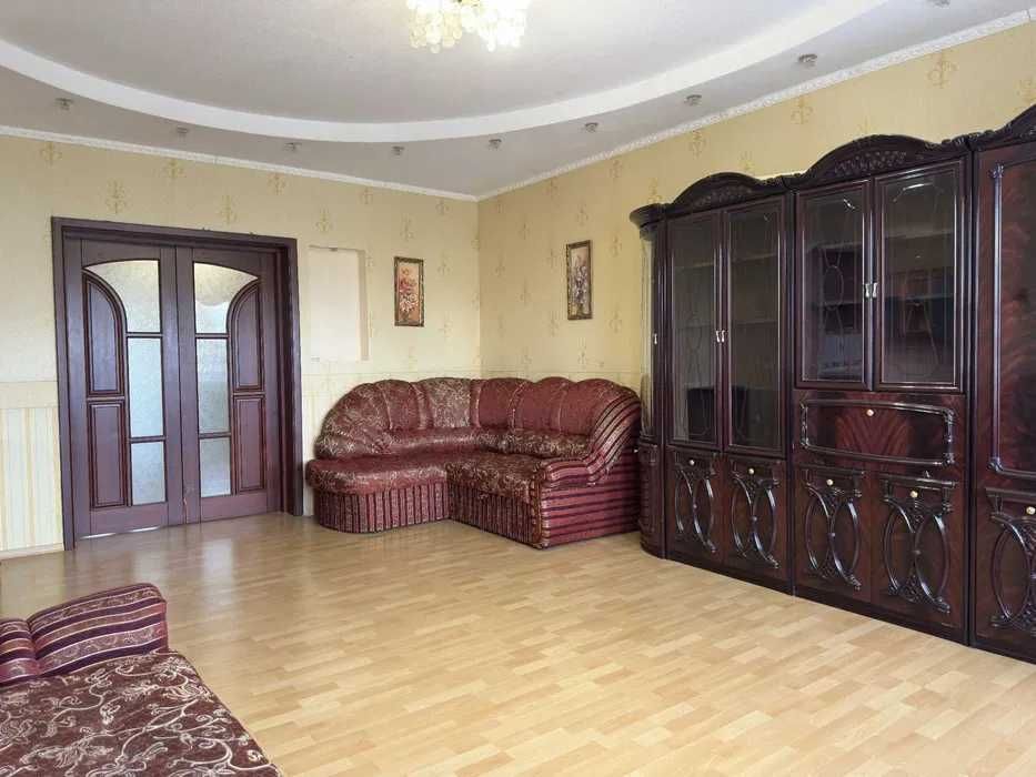 Здається 3 кімнатна квартира Святошинський район
