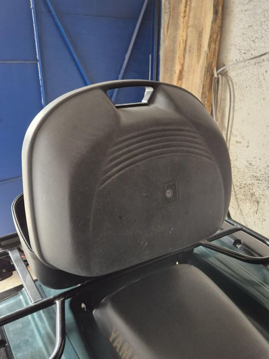 Kask kufer pudelko schowek