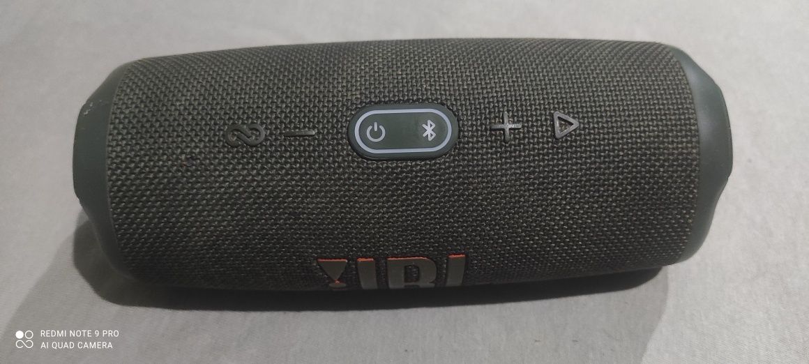 Sprzedam głośnik JBL charge5 Wi-Fi