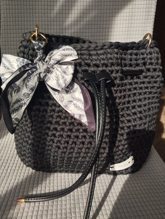 Torebka robiona na szydełku