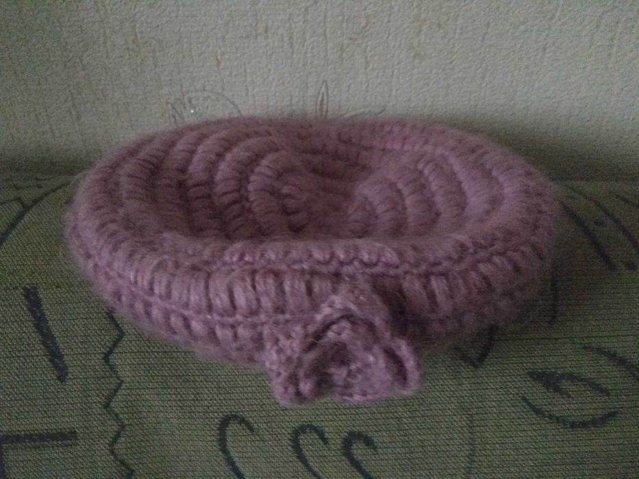 Берет в'язаний вовняний бузковий