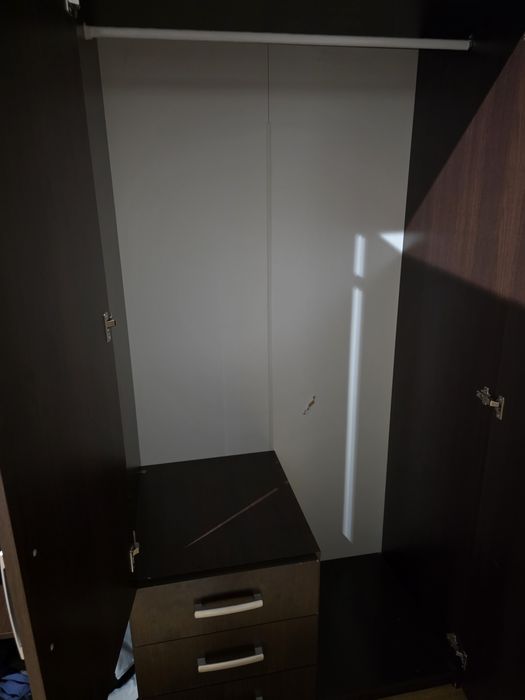 Szafa 3 drzwiowa 150×200