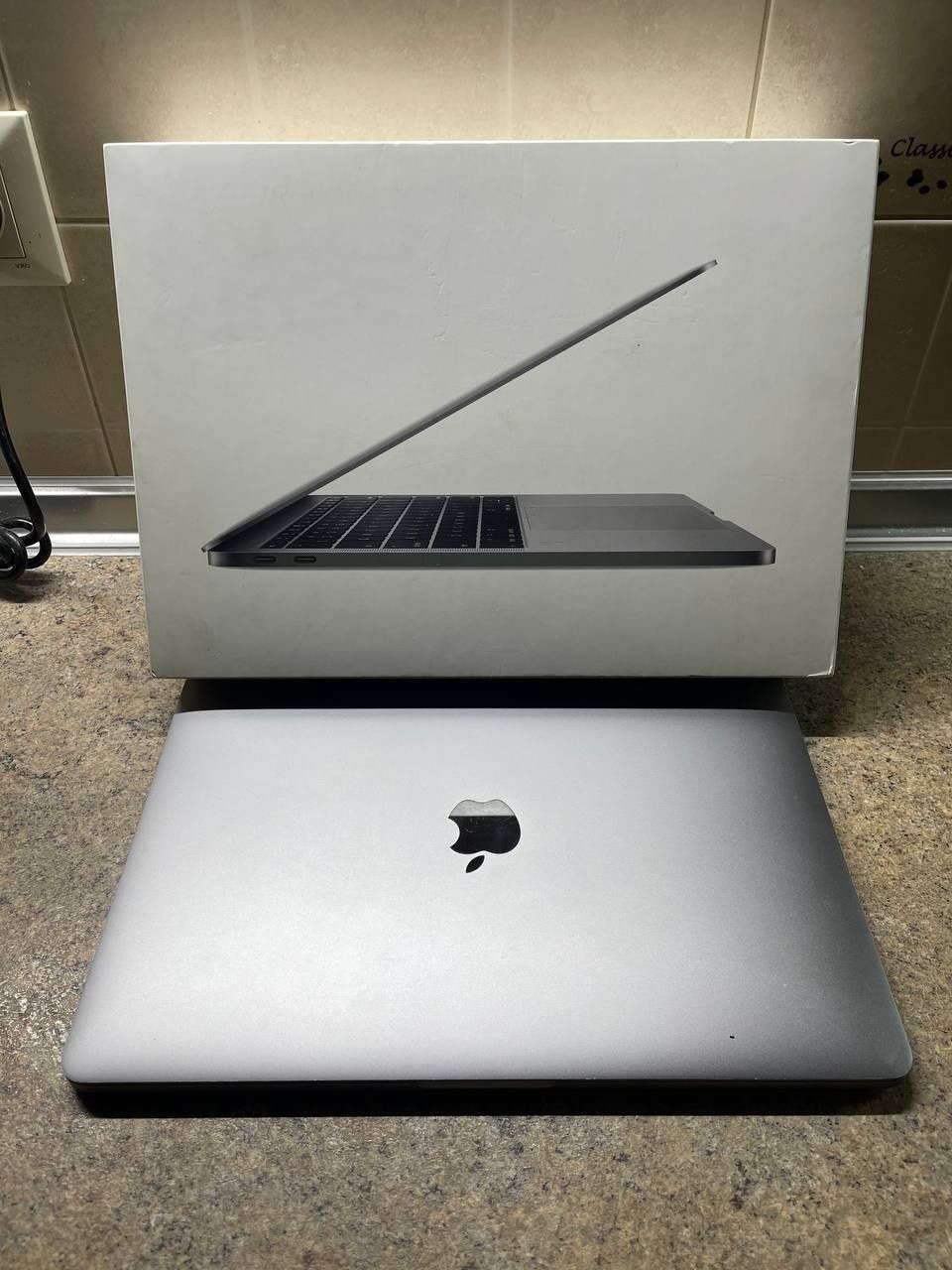 MacBook Pro 13, 2017 i5 2,3 Ghz/ 8GB/ 128GB
