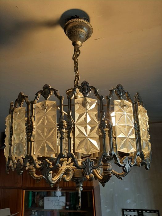 Люстра кришталева