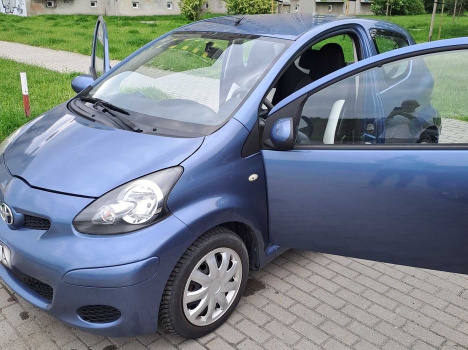 Toyota Aygo I 1.0 > 12.2009r. idealna do miasta, mała, zwinna, oszcz.