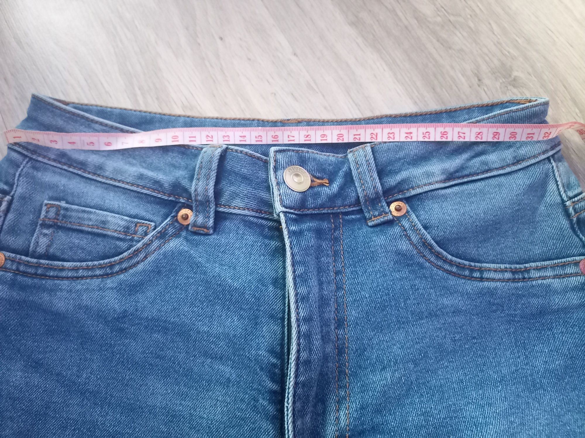 Sprzedam jeansy rozm. 36