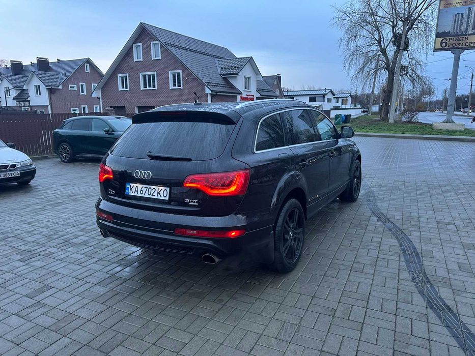 Audi Q7 Quattro  S-line Supercharged 2015 року 3.0 TFSI  (333к.с.)