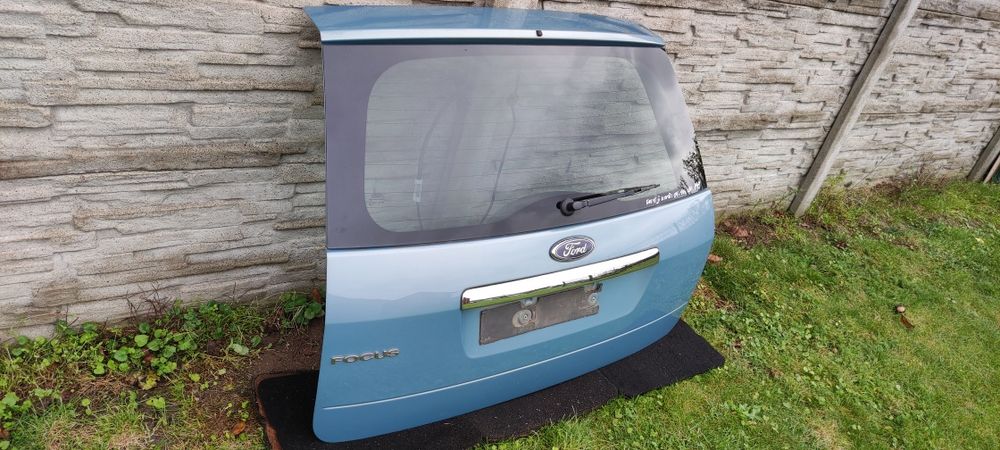 Klapa pokrywa bagażnika Ford Focus mk2 II kombi kolor M8 błękitna kpl