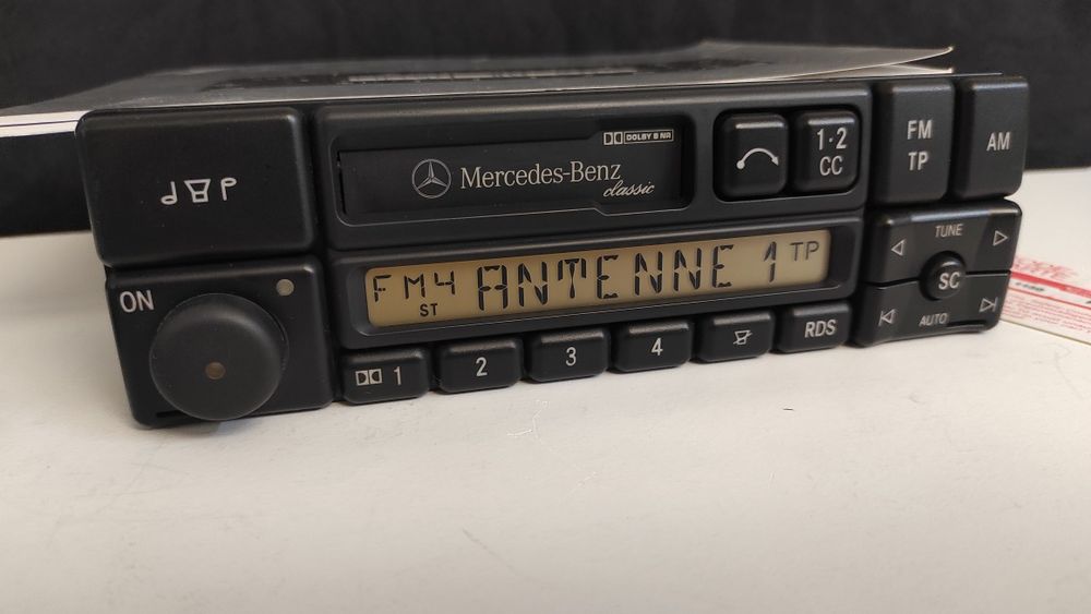 Radio Becker Classic MERCEDES R107 W126 W201 R129 W140 w123 w202 w210