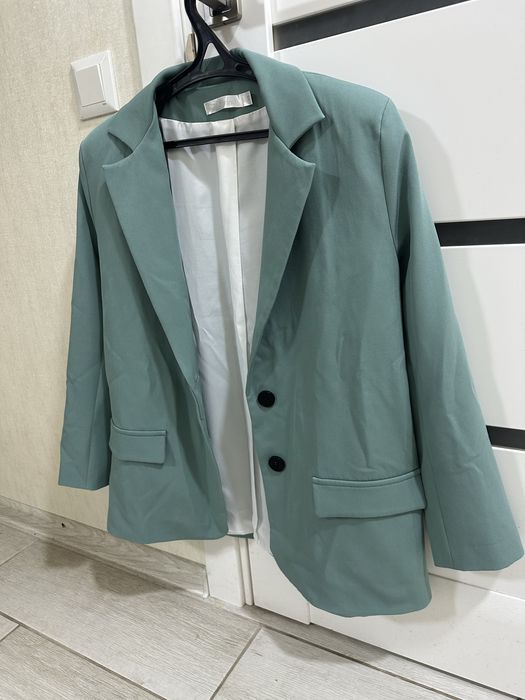 Костюм українського бренду