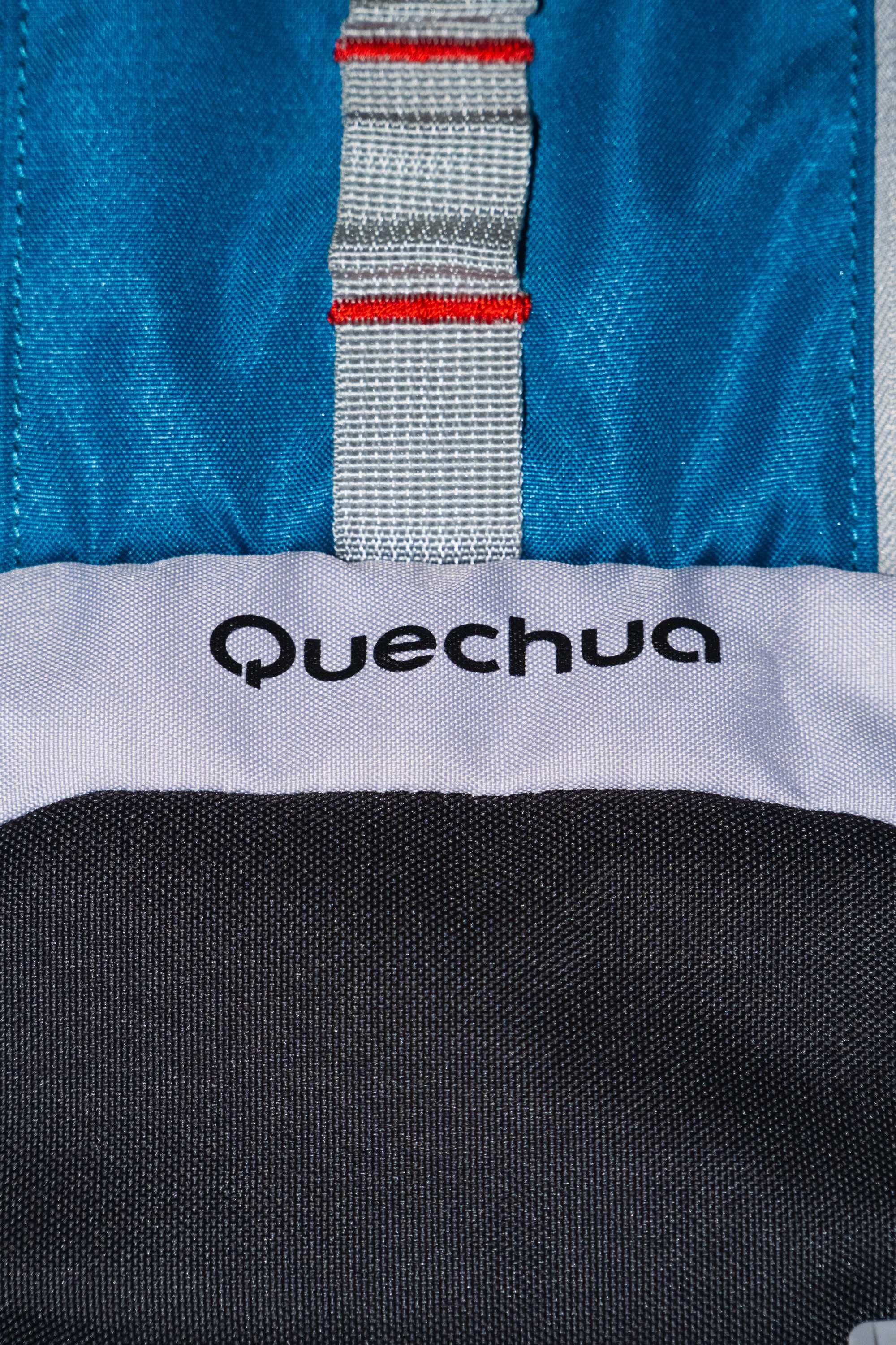 Mochila Isotérmica Quechua 30 L- Semi-nova