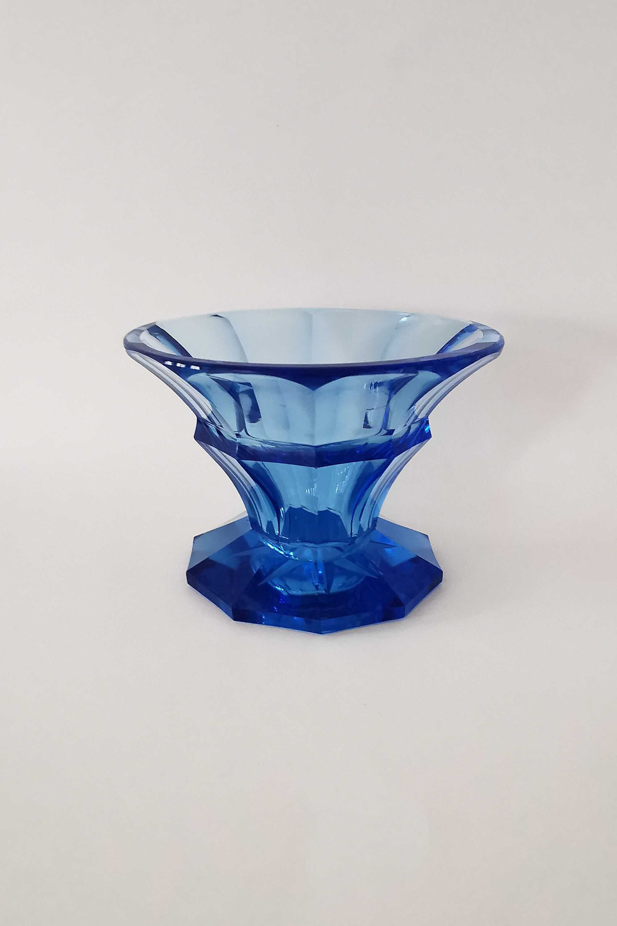 Wazon Art Deco kryształ niebieski