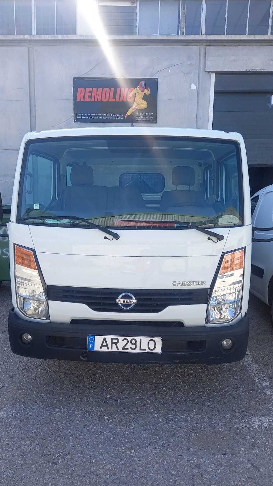 Vendo  NISSAN CABSTAR 2007 ou troca por Renalt Master Longer