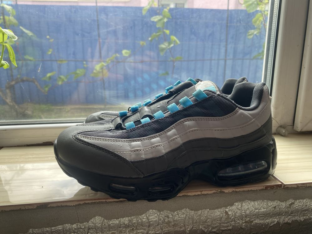 красовки nike air max 95