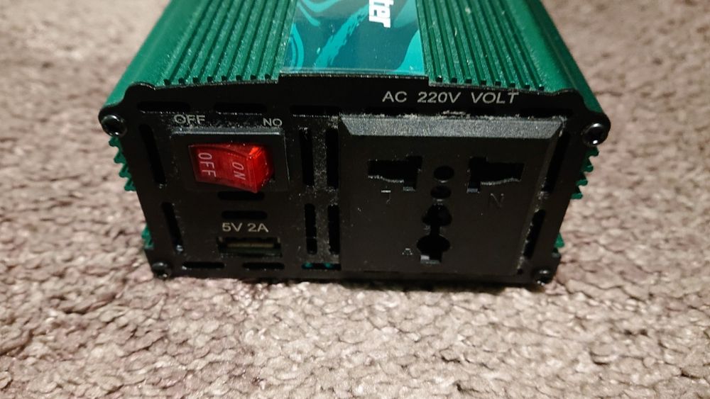 Інвертор 12 /220