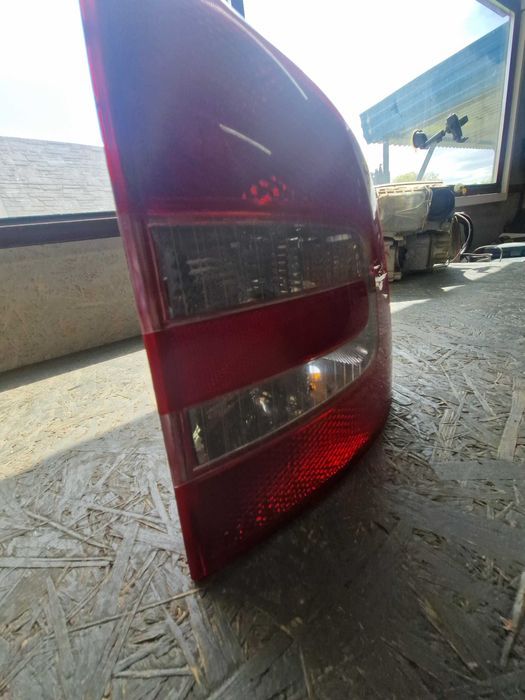 Lampa Prawy Tył Skoda Octavia II Kombi 1Z9.945.112.B