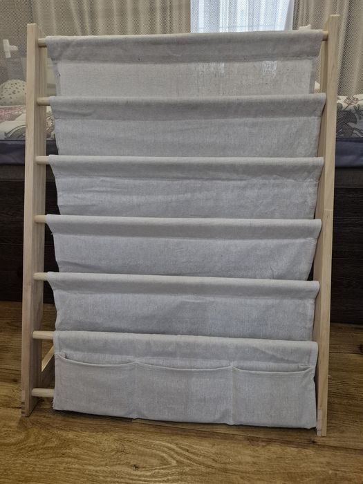 Полиця, стелаж для книг дитячий