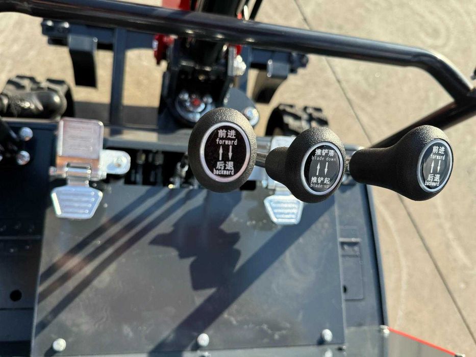 Mini escavadora KUBOTA rotativa sobre esteiras 1,5 toneladas