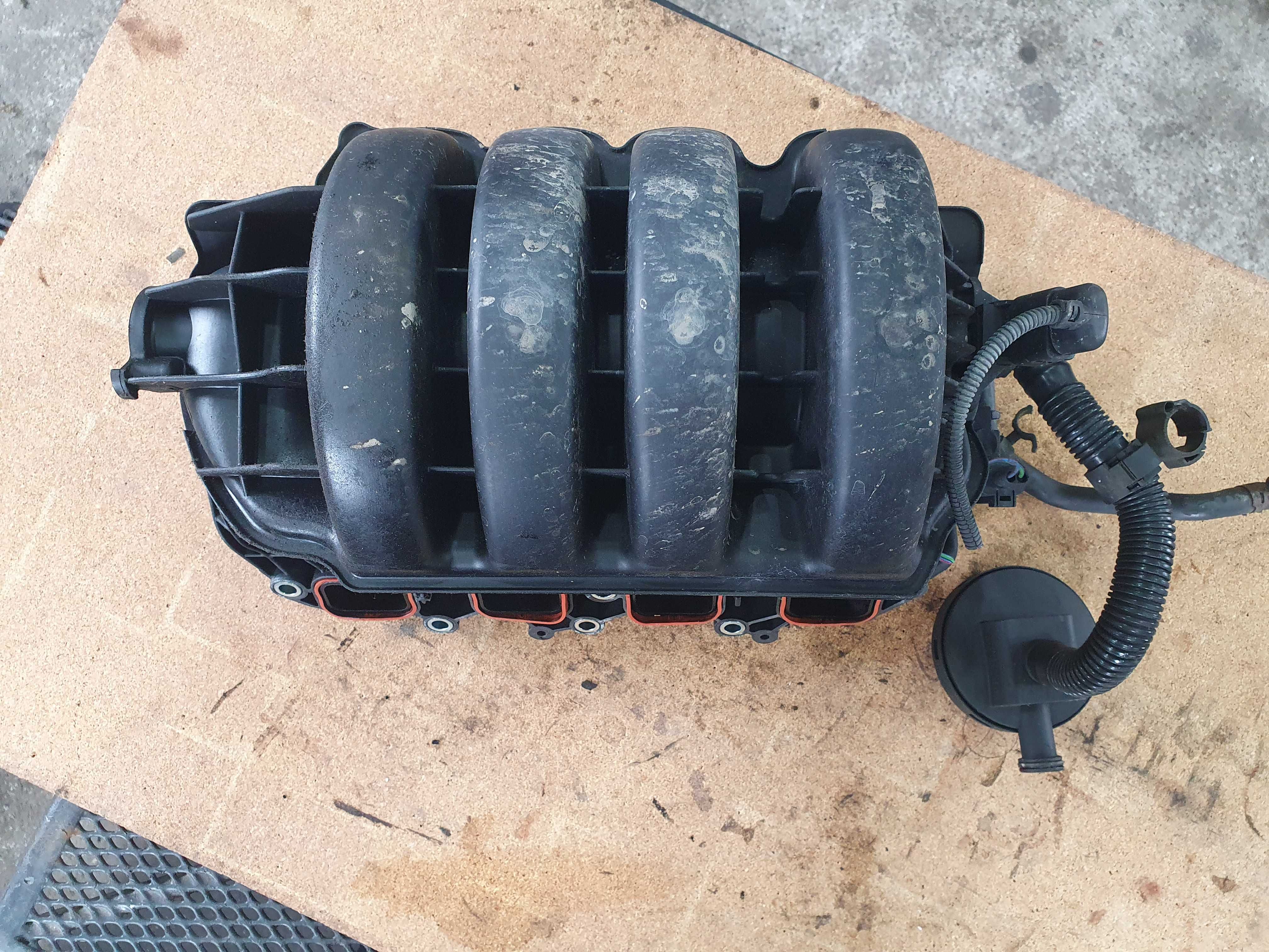 Kolektor ssący Vw Touran 04r 1.6 Fsi 115km sprawny
