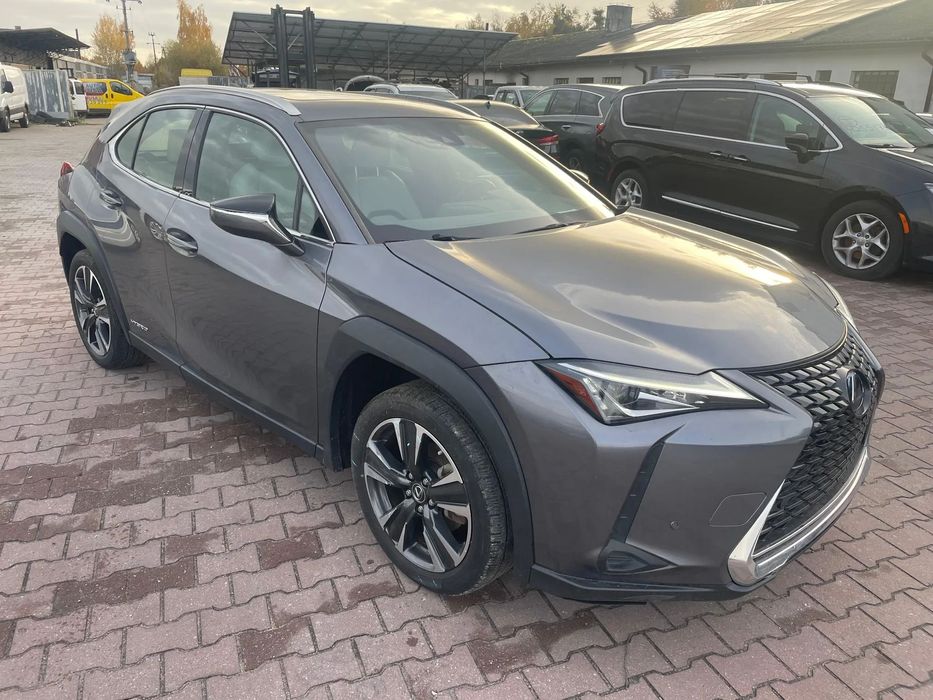 Lexus UX 2024 LEXUS UX 250H - portal do licytacji bidusa.pl