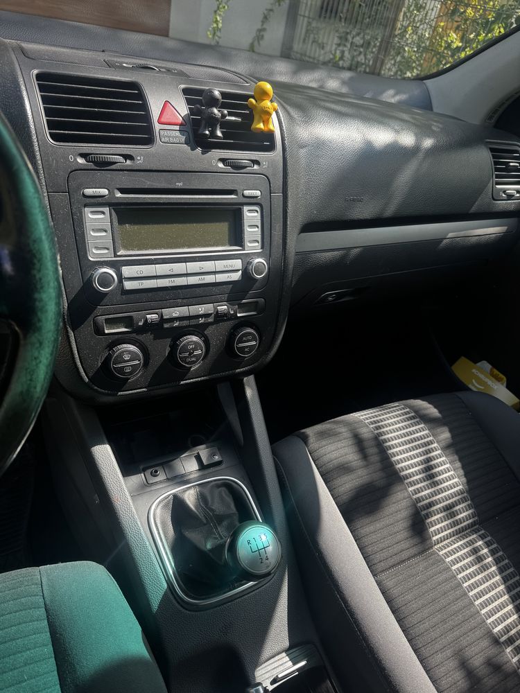 Volkswagen GolfV 1.4 75KM 2008r