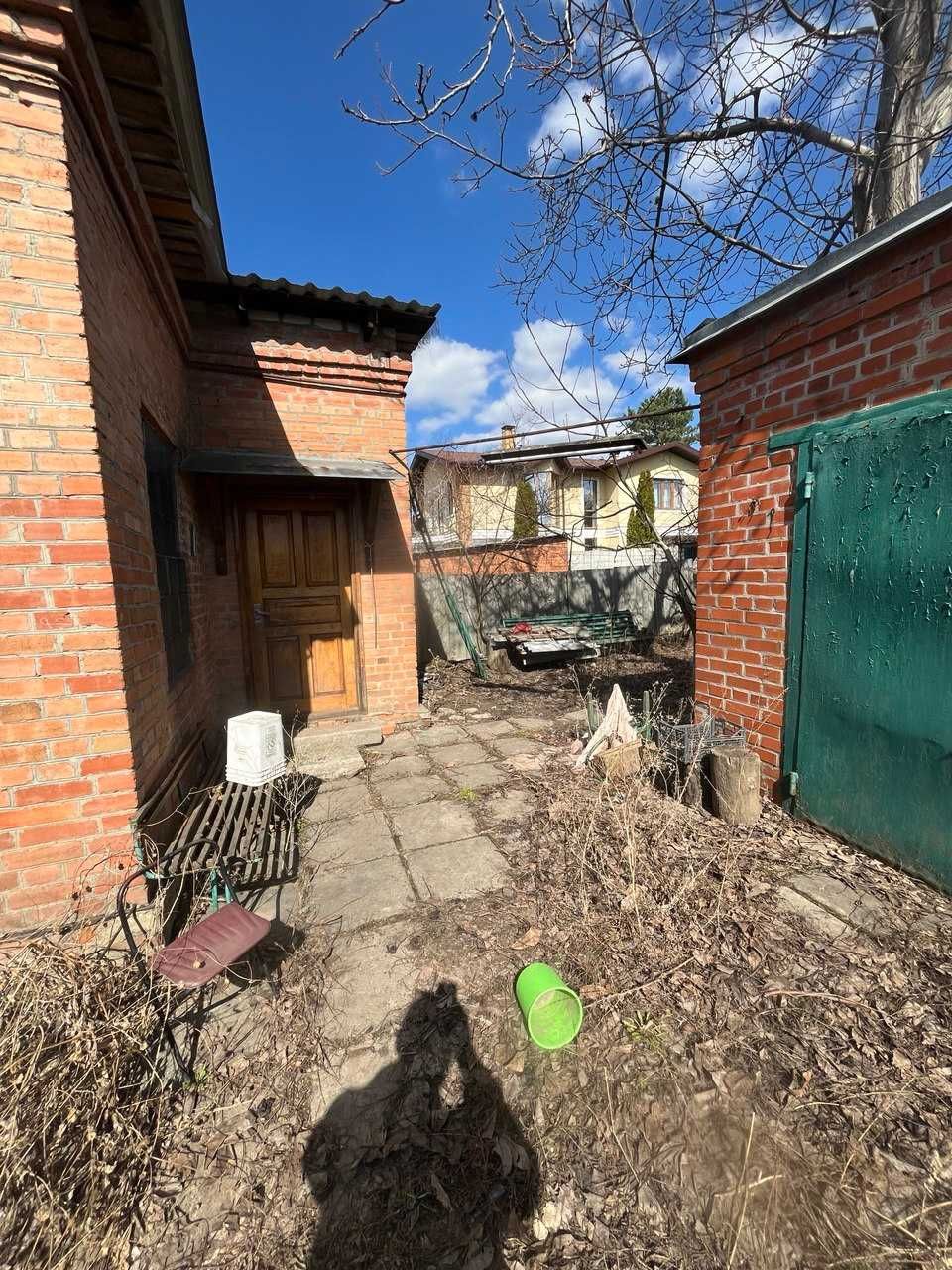 Полдома 83 м2 на Холодной Горе с отдельным двором и отличным заездом