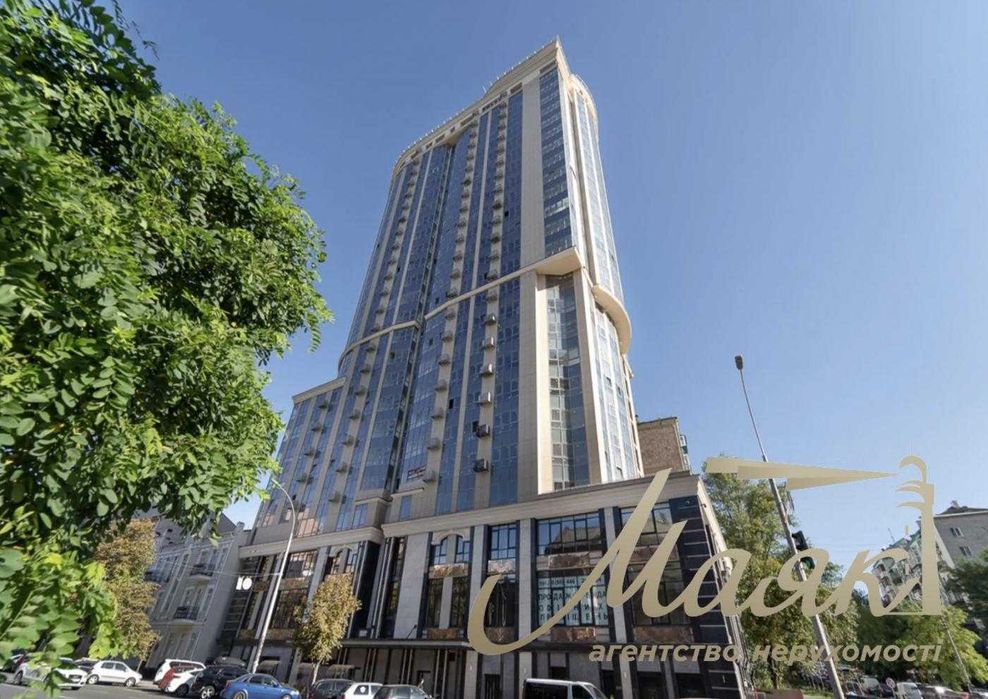 Продажа 2-к квартиры 72м2, ЖК Владимирский, Антоновича, Центр.