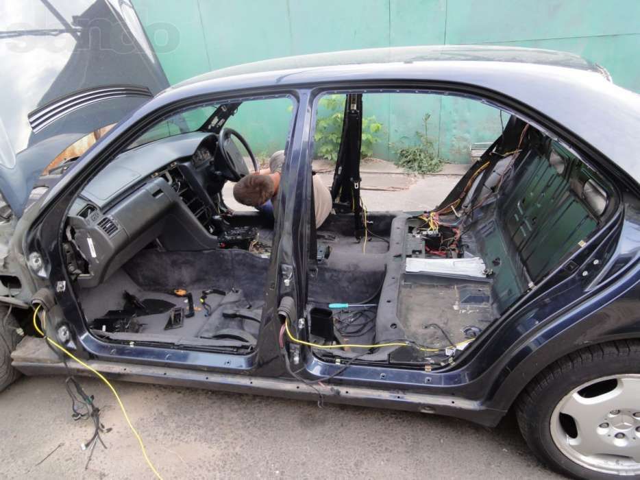 Авторазборка Mercedes E-сlass w210