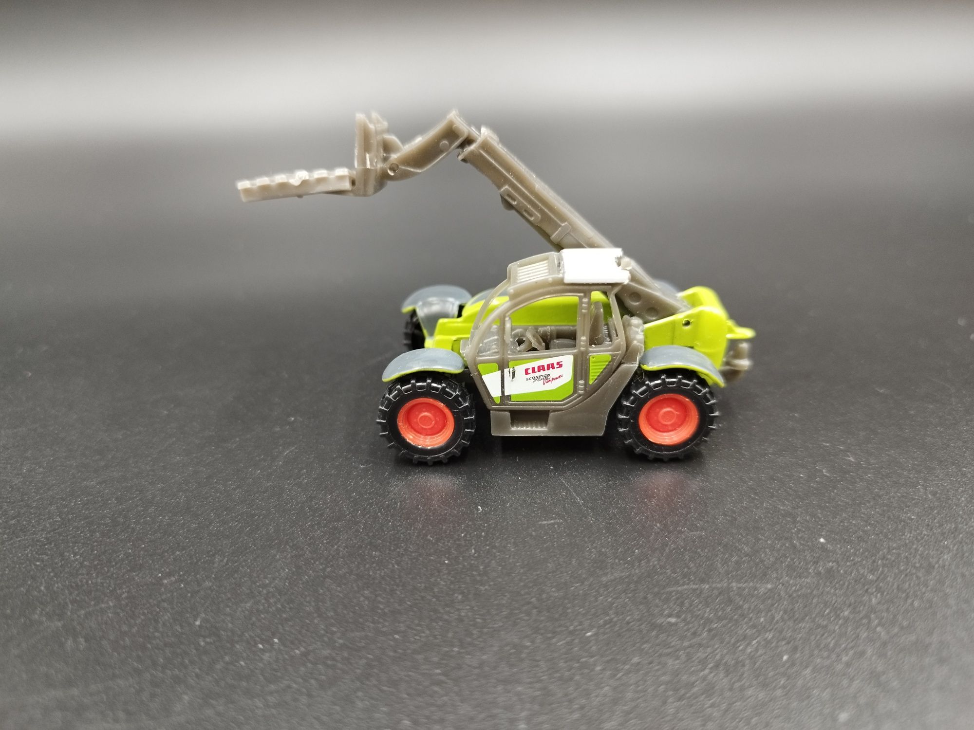 1:58 Norev Mini-jet Claas Scorpion  7040 model model nowy,