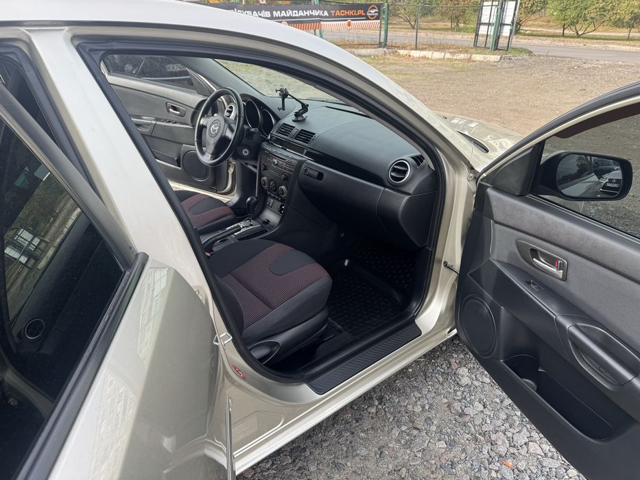 Продам Mazda 3 автомат гбо
