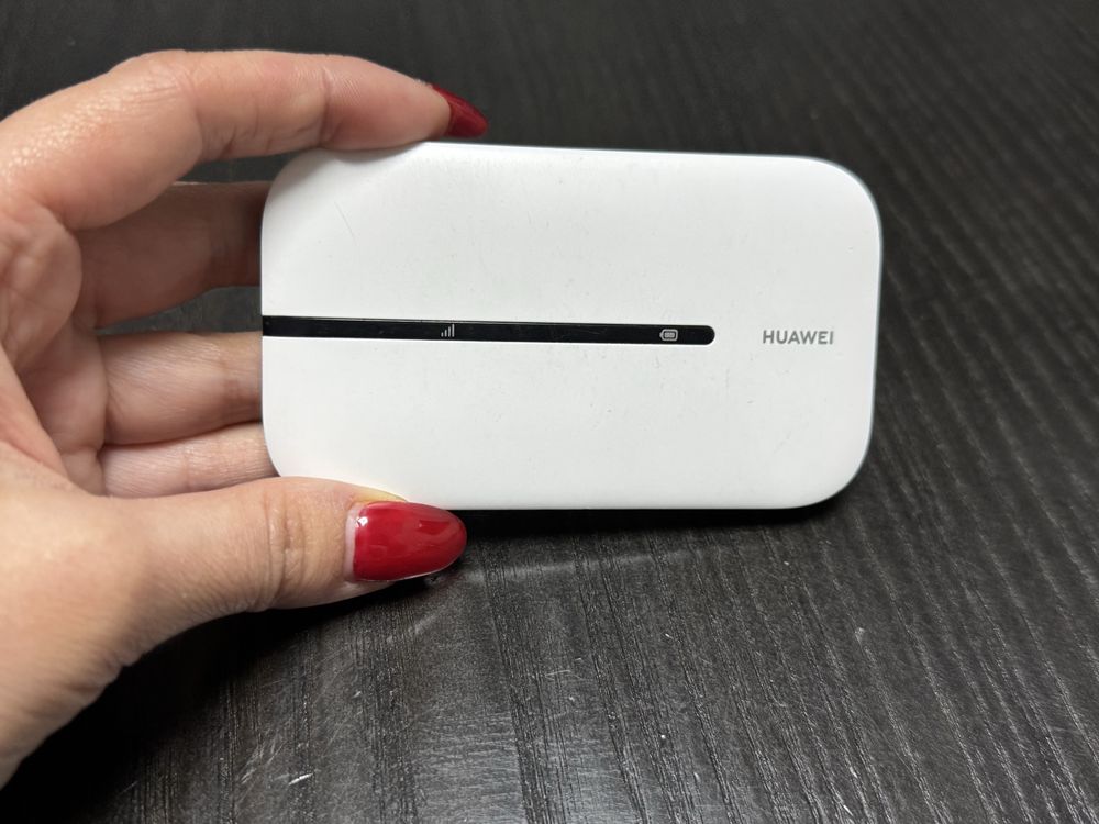 Продам Роутер мобільний Huawei E5576-320 3G/4G LTE White