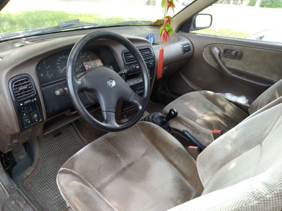 Nissan Primera універсал, надійний, вмісткий в гарному стані