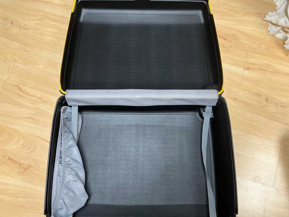 Walizka samsonite vintage, "pancerna"