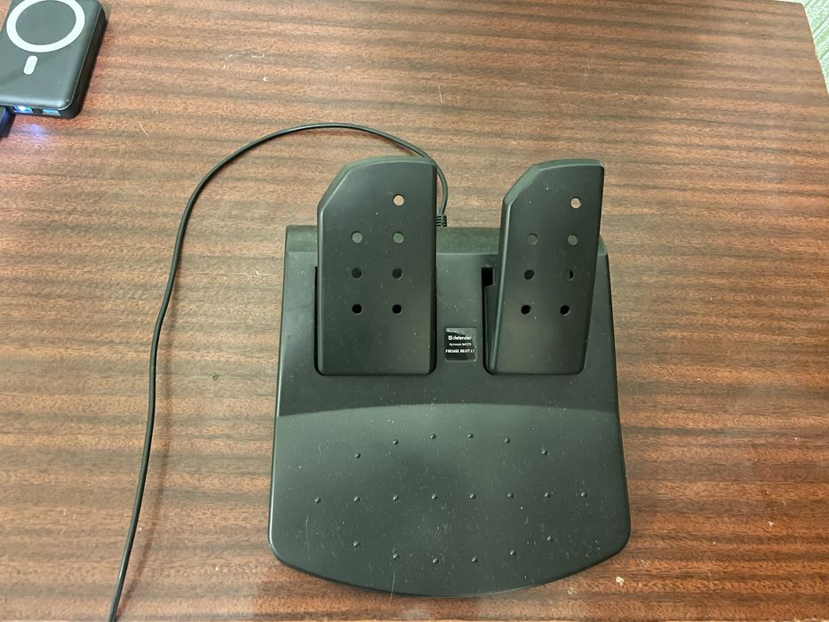 Игровой руль Defender