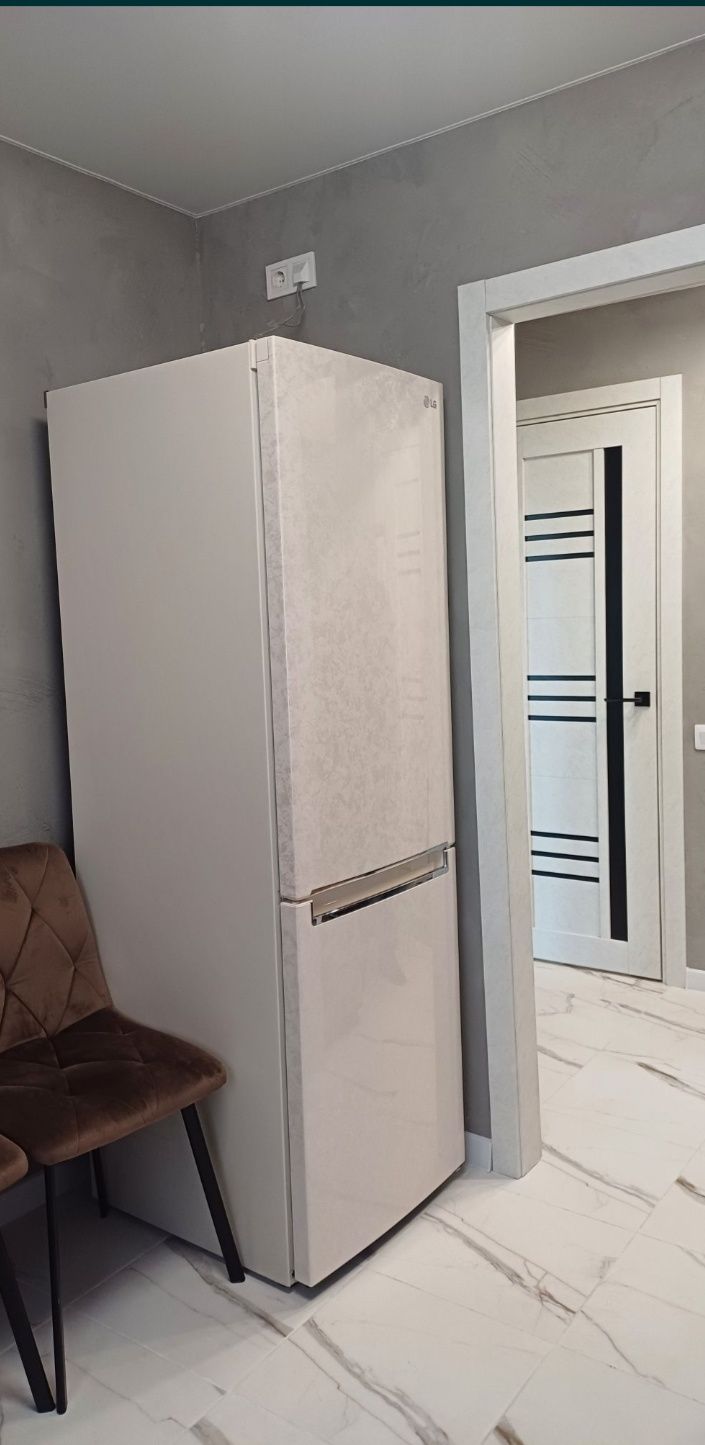 Холодильник LG GW-B459SECM