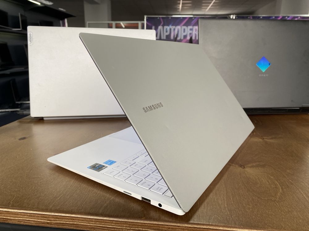 Ноутбук Samsung Galaxy Book Pro 15