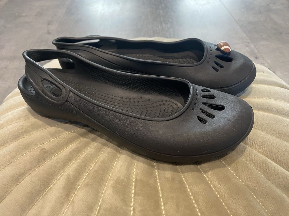 Baleriny Crocs W6 rozmiar 36