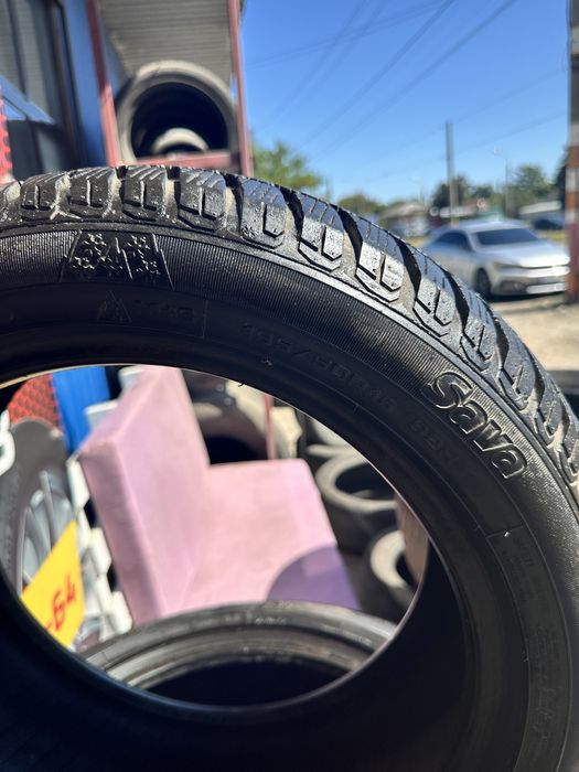 195/50/15 всесезонка/зима сава состояние новых шин видно на фото !)