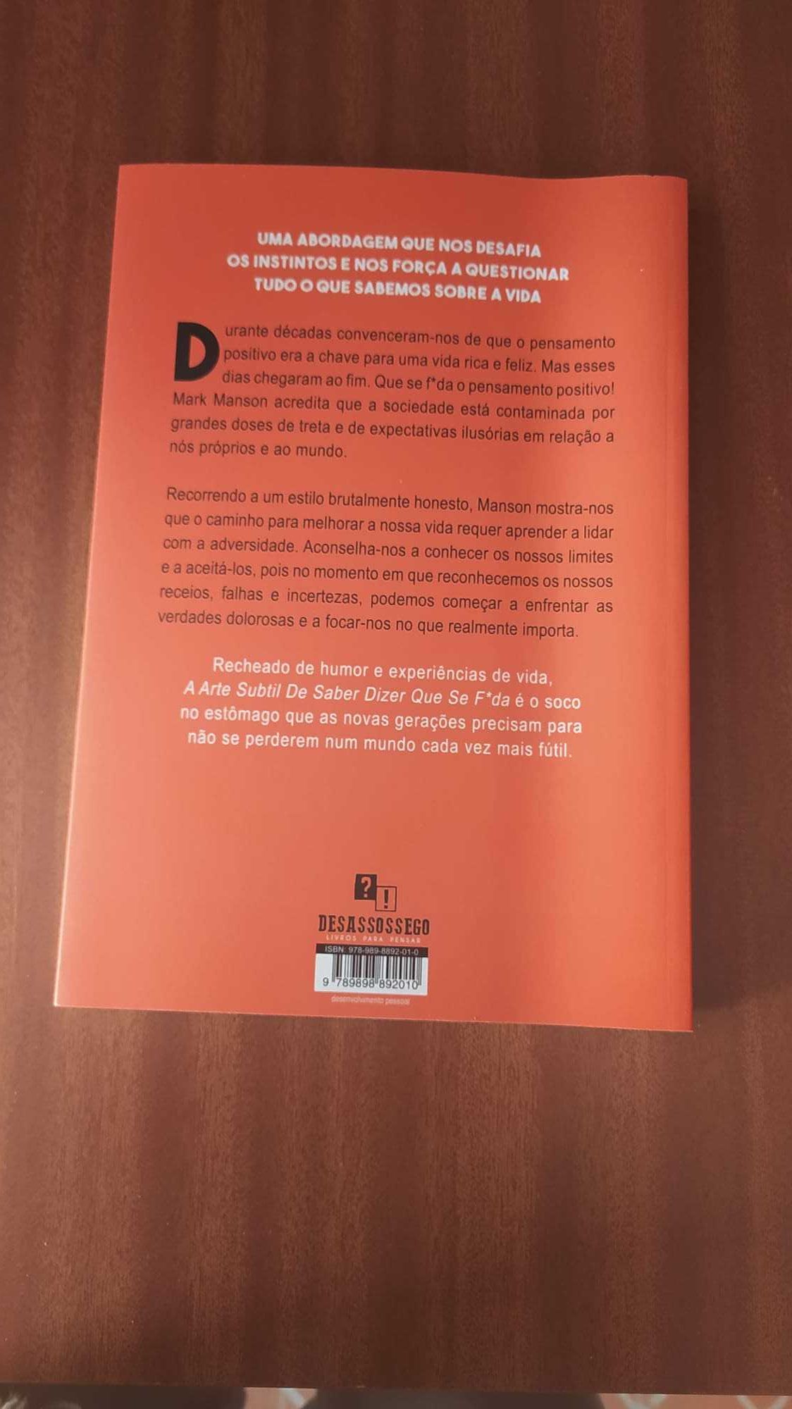 A arte subtil de saber dizer que se f*da, Mark Manson